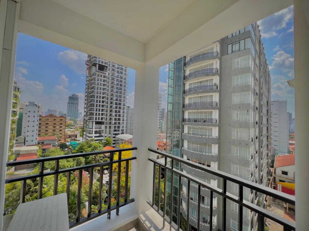 Wh Bassac Residence Phnom Penh Exterior foto